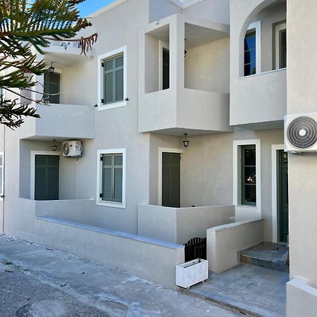 Kores Aegina Agia Marina  Екстериор снимка