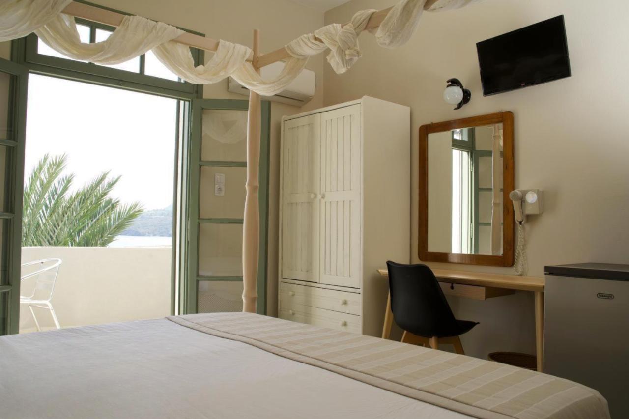 Kores Aegina Agia Marina  Екстериор снимка